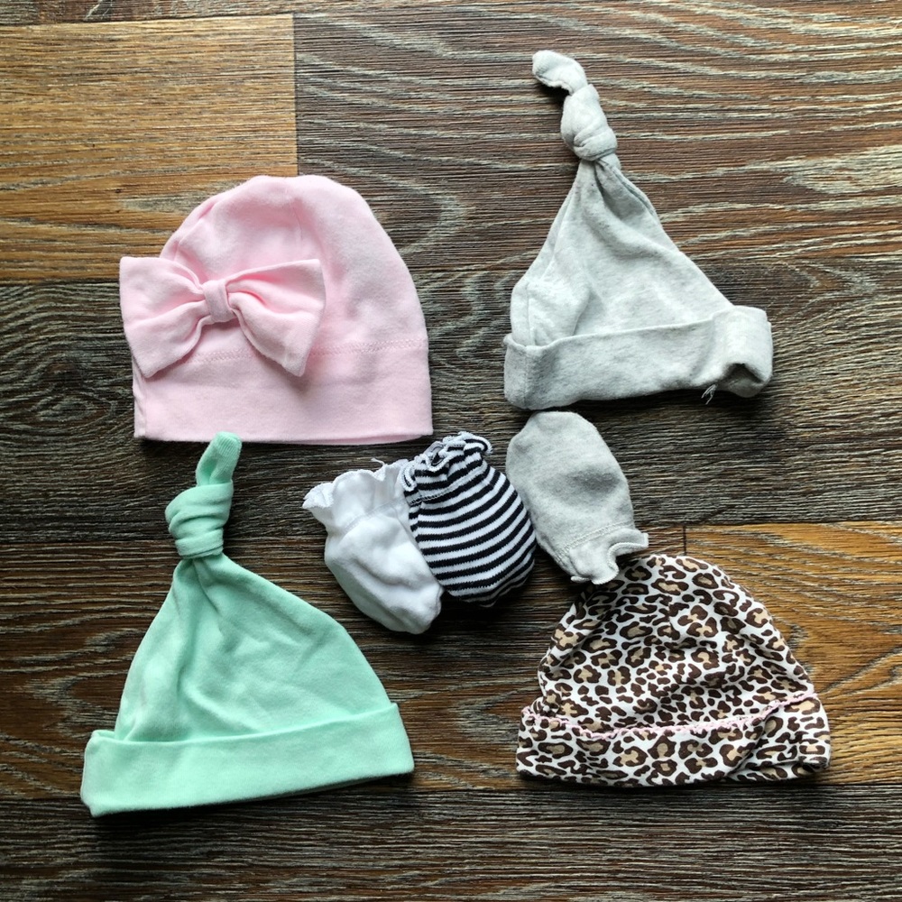 SOLD Baby hats and mittens